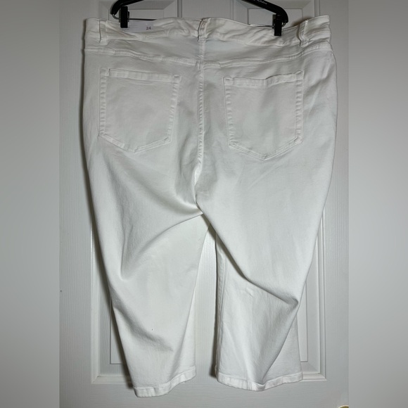 Lane Bryant White Ankle & Cropped Women’s Jeans - Picture 6 of 11